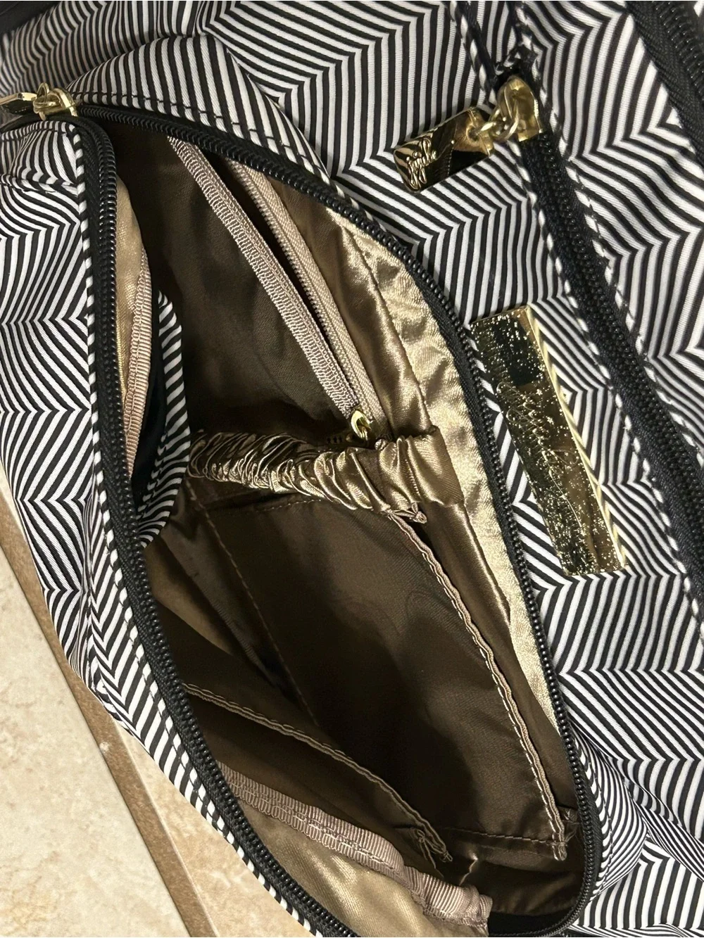 JuJuBe B.F.F. Convertible Diaper Bag Queen of the Nile Chevron Backpack Set